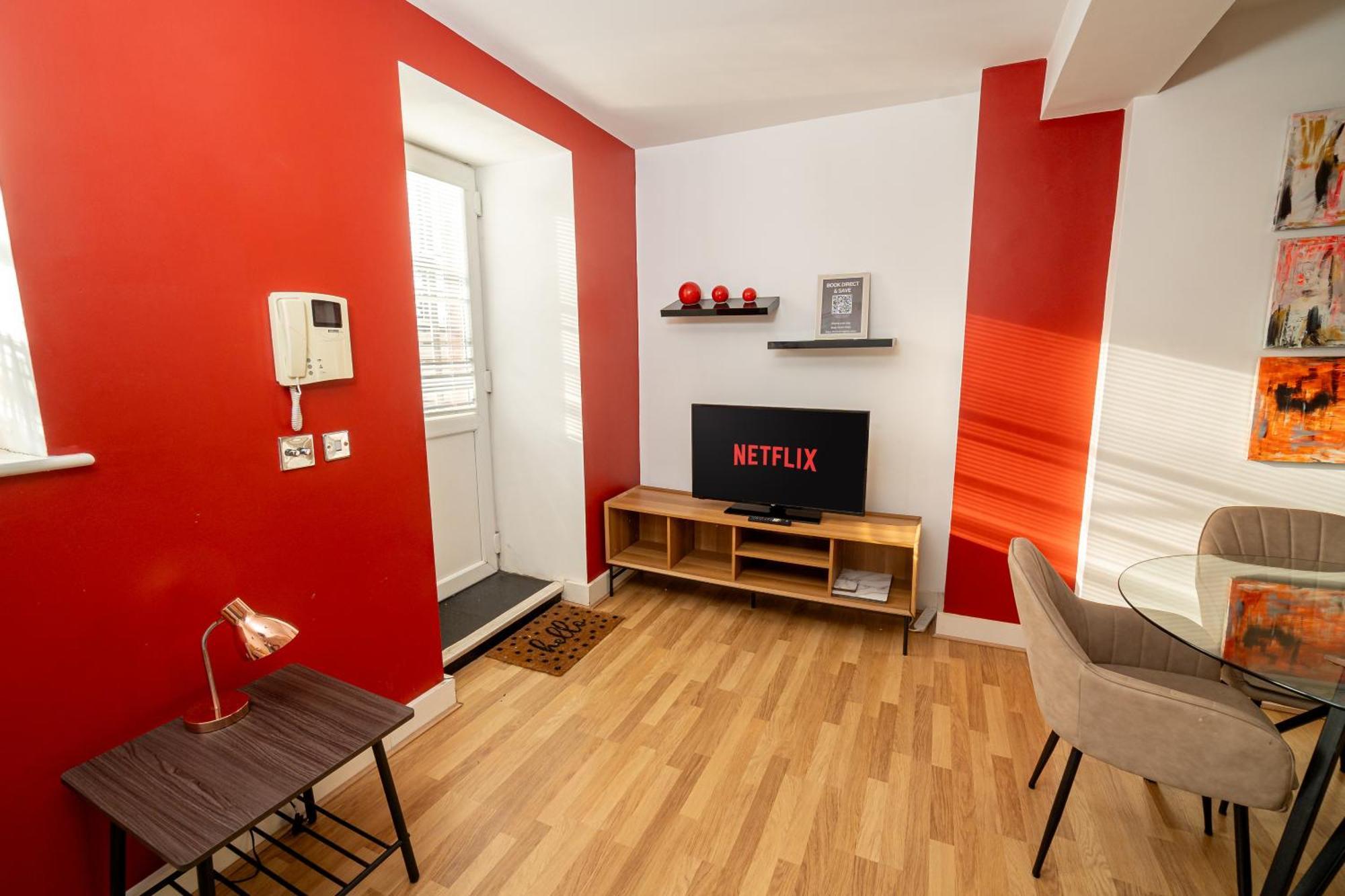 Cozy And Modern 2-Bed Apartment スウォンジー エクステリア 写真